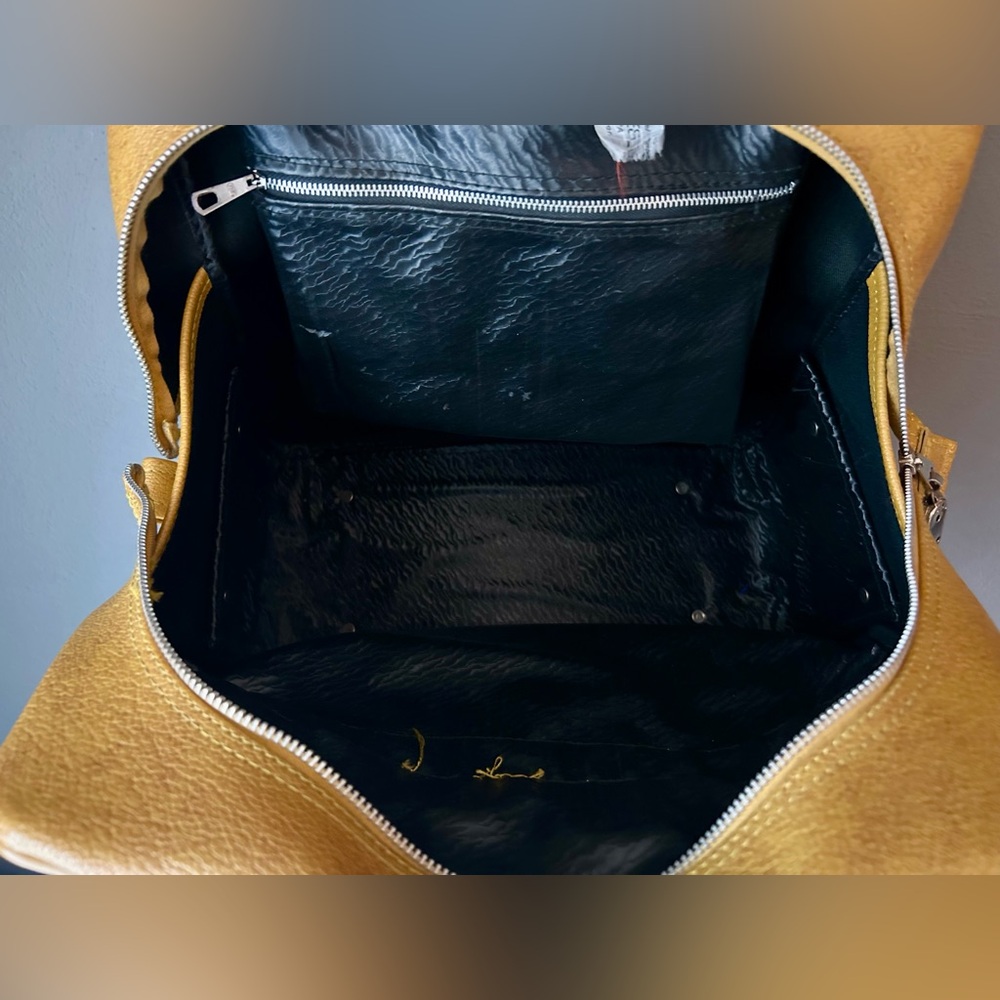 Vintage Mustard Leather Travel Bag - Picture 6 of 7